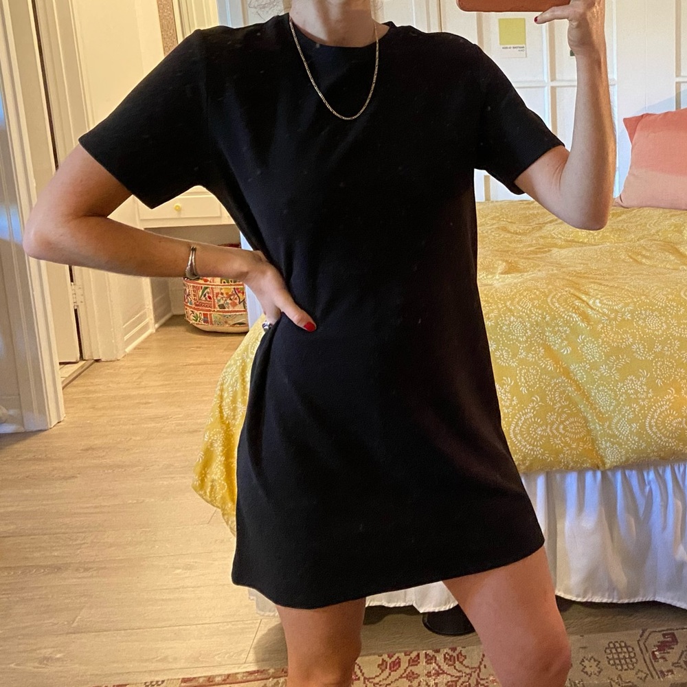 Black ribbed t-shirt dress